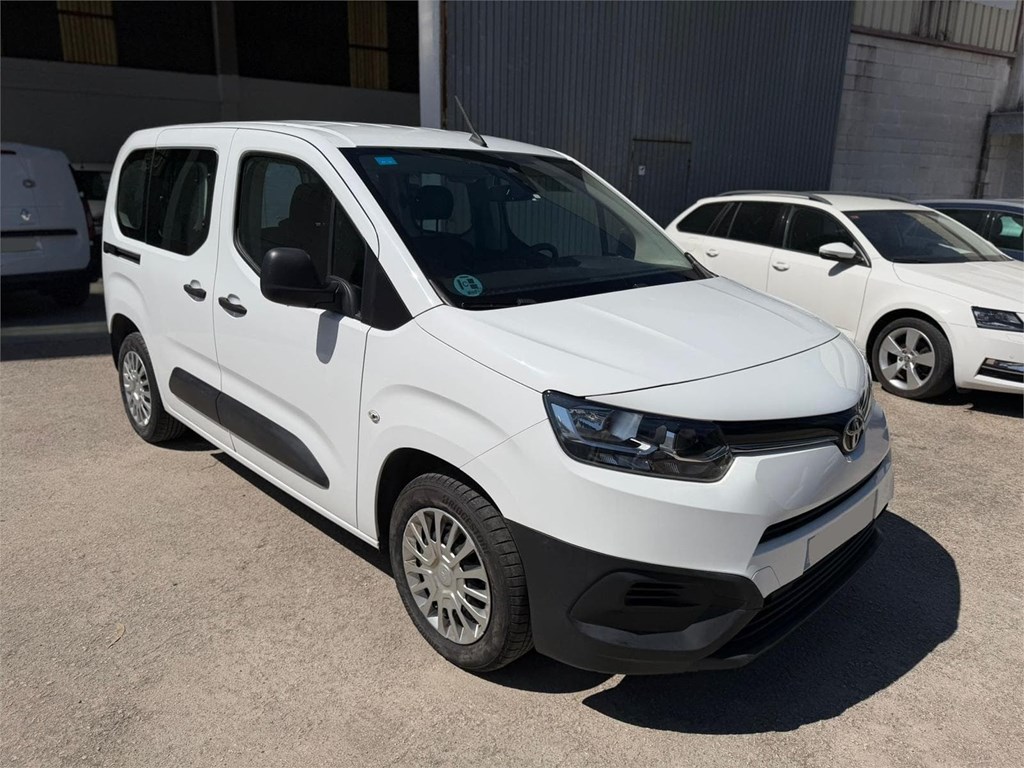 Foto 2 TOYOTA-PROACE COMBI 5 39LTX