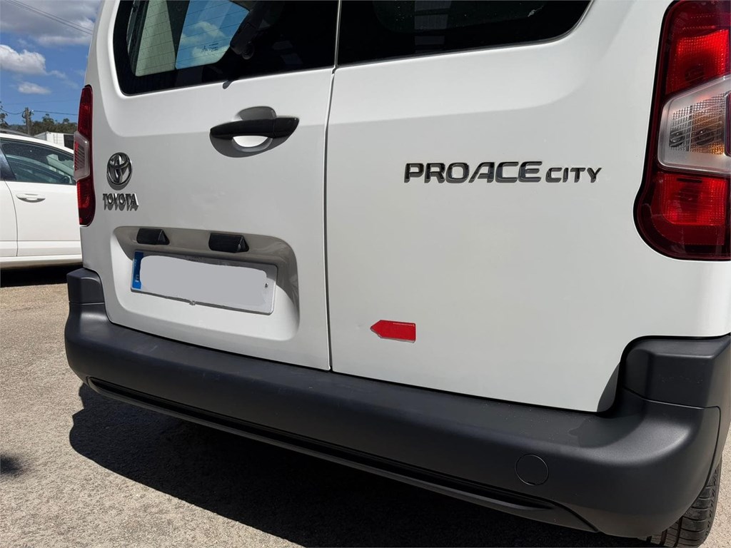 Foto 33 TOYOTA-PROACE COMBI 5 39LTX