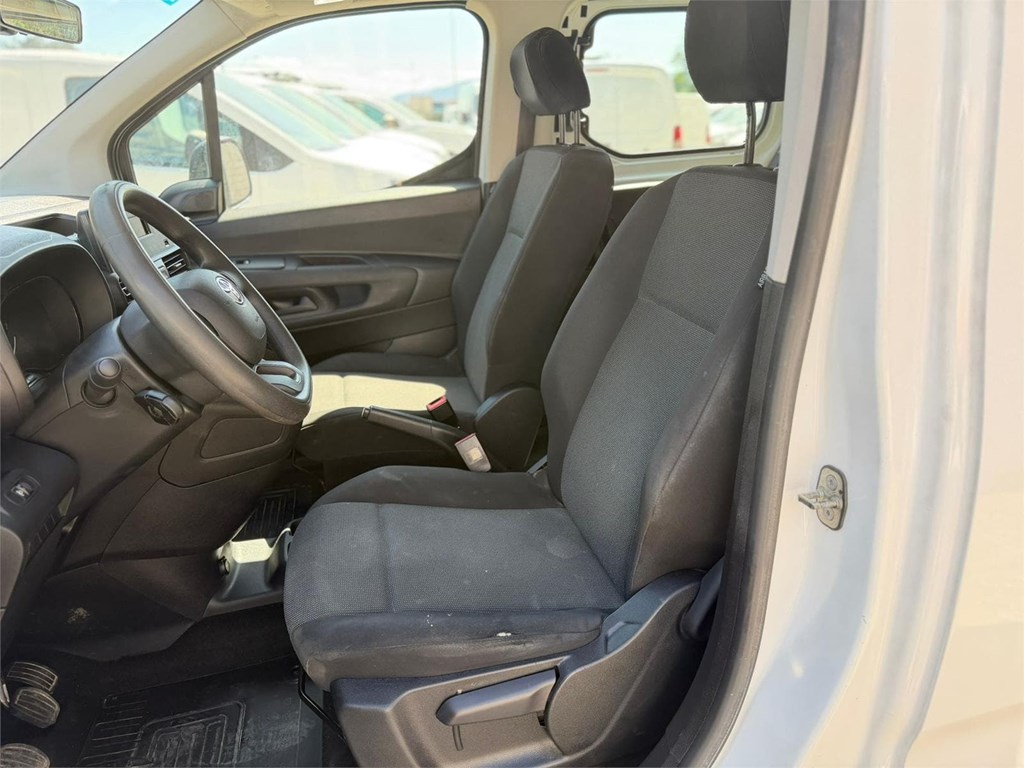 Foto 9 TOYOTA-PROACE COMBI 5 39LTX