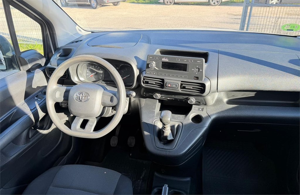 Foto 13 TOYOTA-PROACE COMBI 5 5LRB