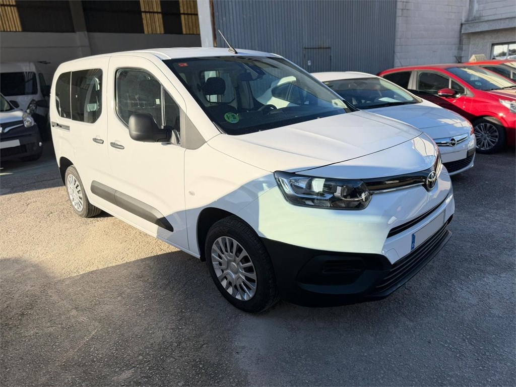 Foto 2 TOYOTA-PROACE COMBI 5 5LRB