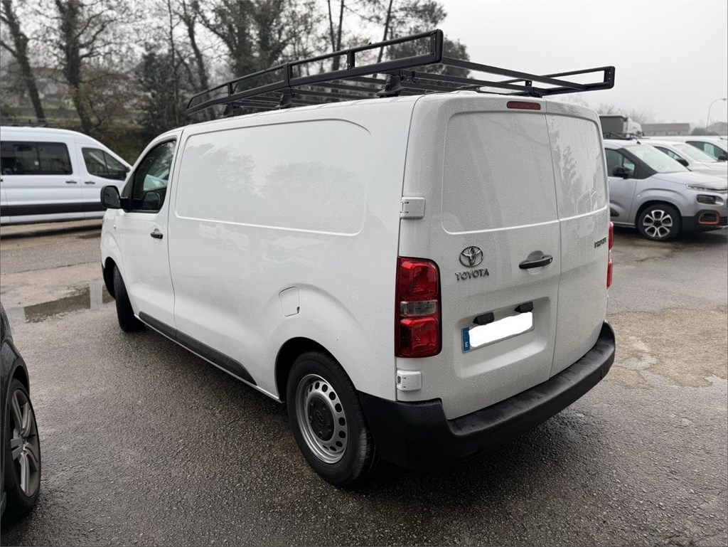 Foto 3 TOYOTA-PROACE M PRO 0LRV