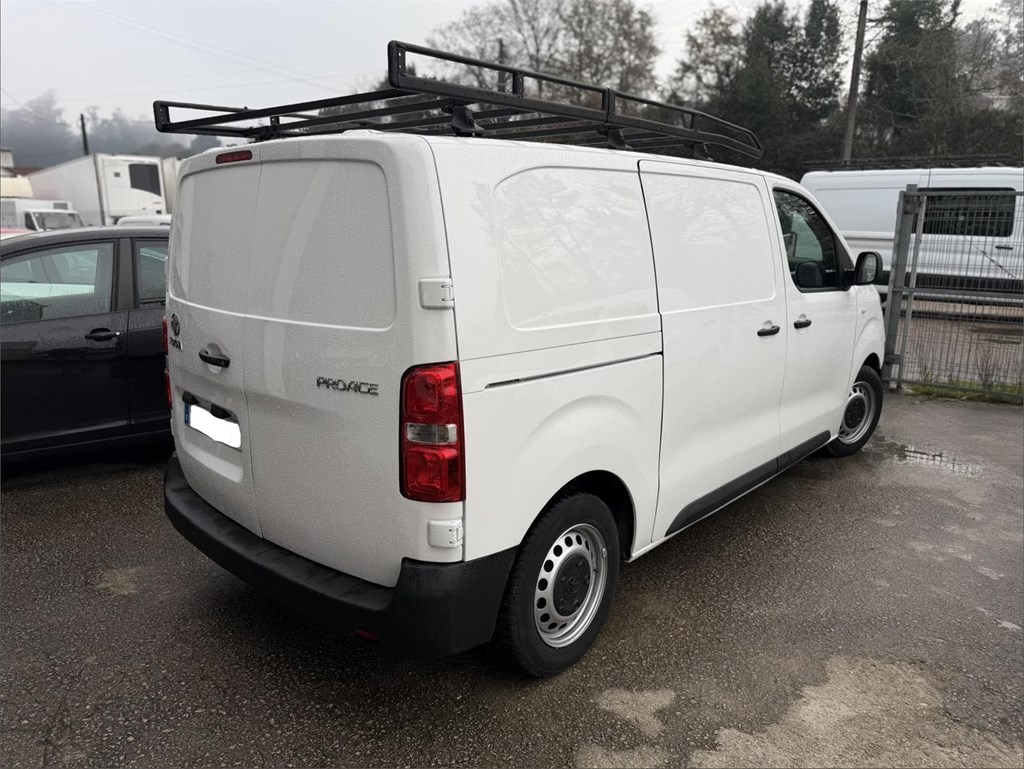 Foto 4 TOYOTA-PROACE M PRO 0LRV