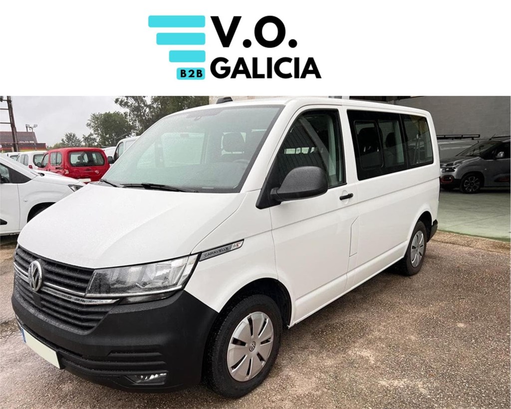 Volkswagen Caravelle Corta Combi 9 Plazas – Comodidad, Fiabilidad y Prestigio Profesional