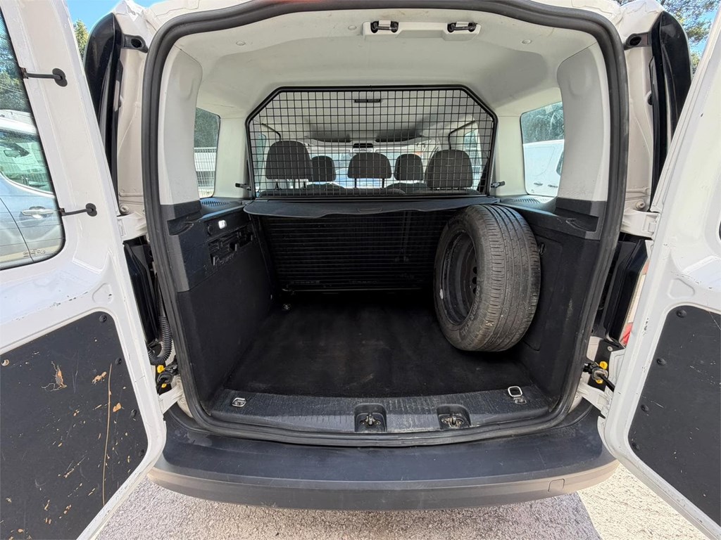 Foto 24 VW-CADDY COMBI 5 4 MOTION 61LRS
