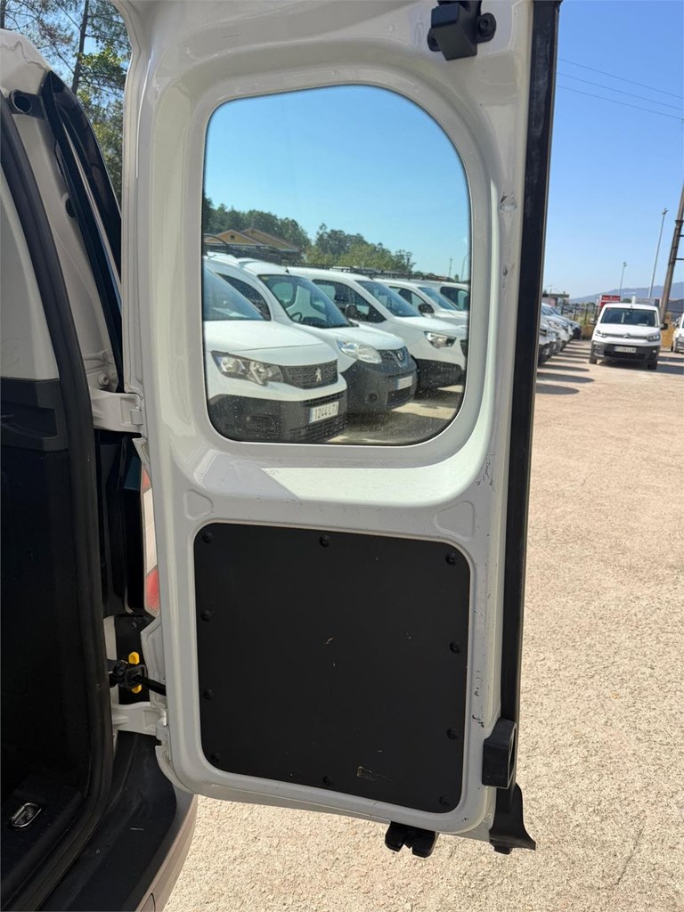 Foto 24 VW-CADDY COMBI 5  4 MOTION 70LRS