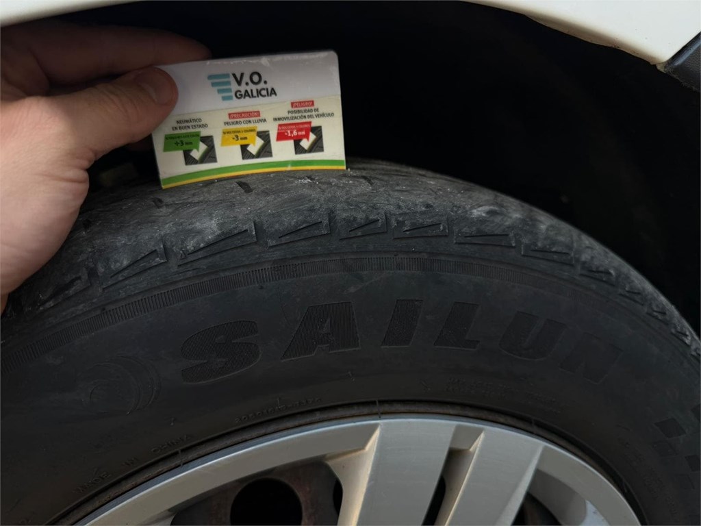 Foto 20 VW-CADDY COMBI 5  8LPH