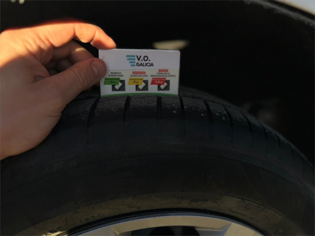 Foto 21 VW-CADDY COMBI 5  8LPH