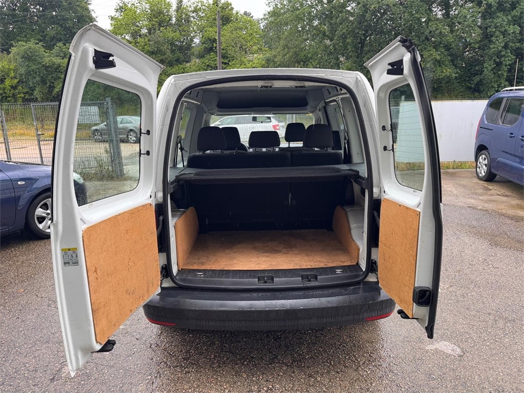Foto 16 VW-CADDY COMBI 5 PLAZAS  KTV