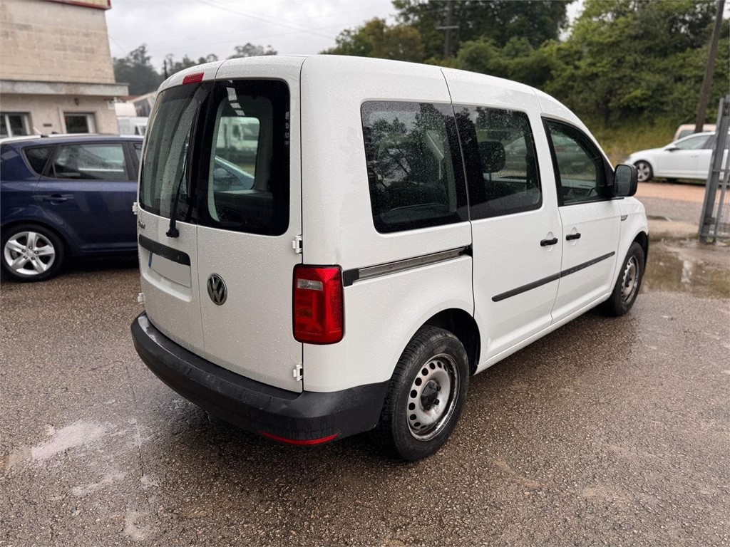 Foto 3 VW-CADDY COMBI 5 PLAZAS  KTV