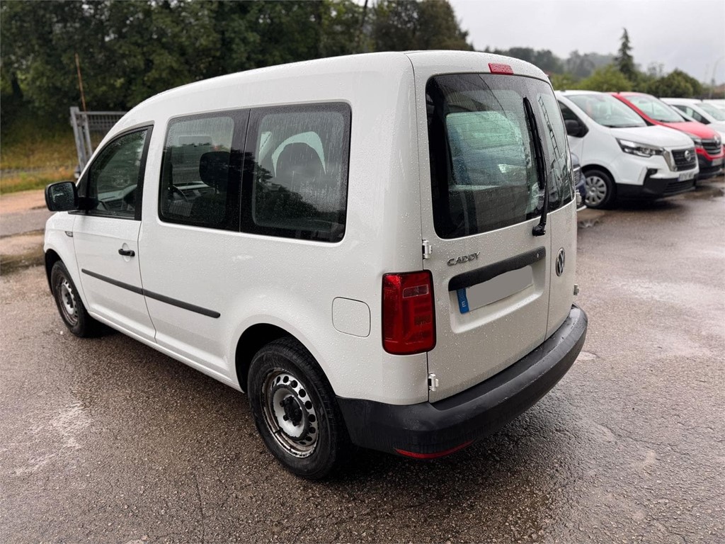 Foto 4 VW-CADDY COMBI 5 PLAZAS  KTV