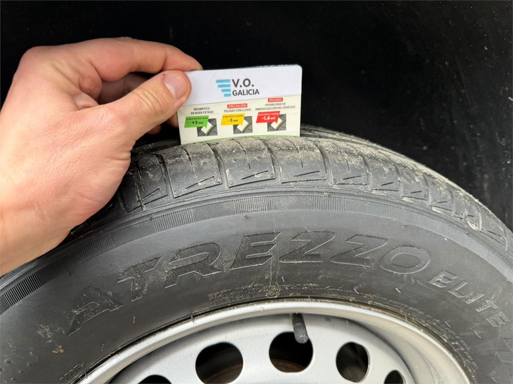 Foto 18 VW-CADDY KOMBI 5 64LGN 