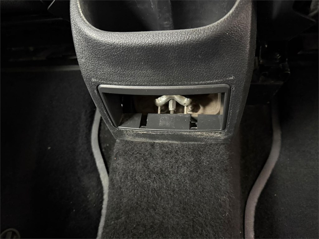 Foto 28 VW-CADDY KOMBI 5 64LGN 