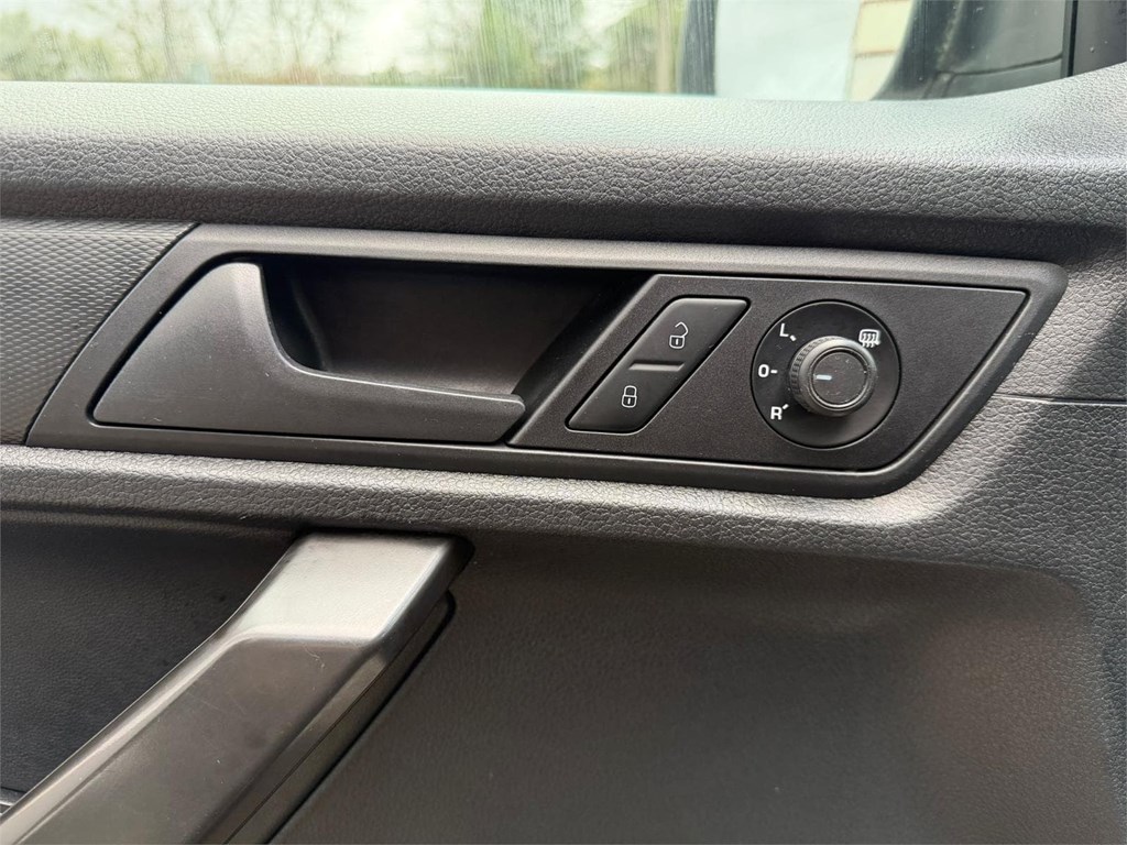 Foto 5 VW-CADDY KOMBI 5 64LGN 