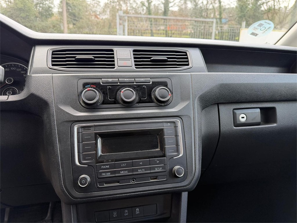 Foto 9 VW-CADDY KOMBI 5 64LGN 