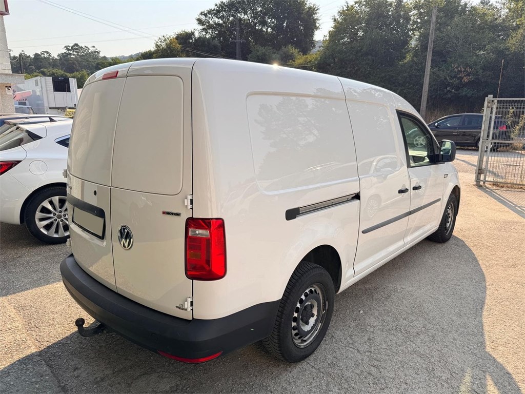 Foto 3 VW-CADDY MAXI 4 MOTION FURGON TALLER LGB