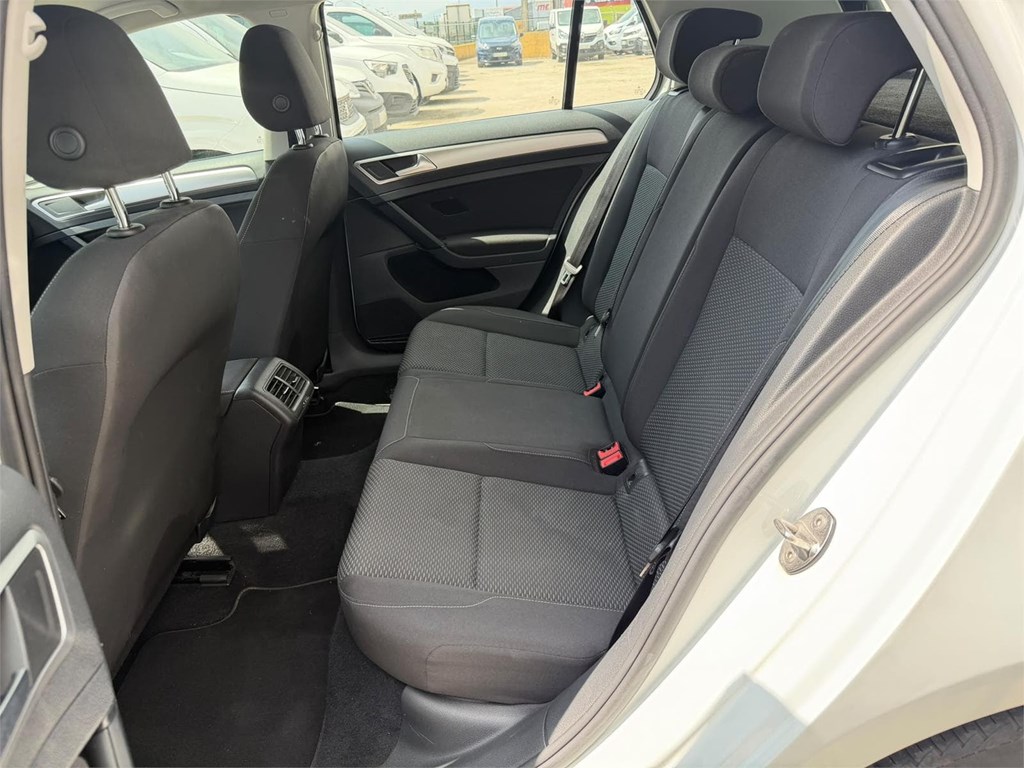 Foto 12 VW-GOLF EDITION 6KGP