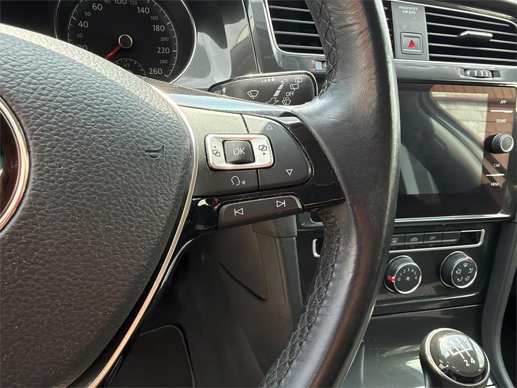 Foto 8 VW-GOLF EDITION 6KGP
