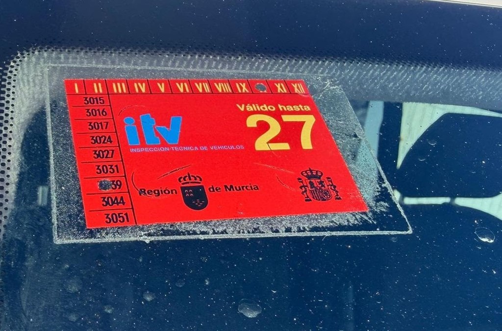 Foto 18 VW-TRANSPORTER COMBI 9 BATALLA CORTA 5LTY