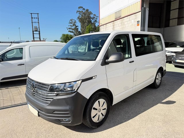 VW-TRANSPORTER COMBI 9 BATALLA CORTA 5LTY