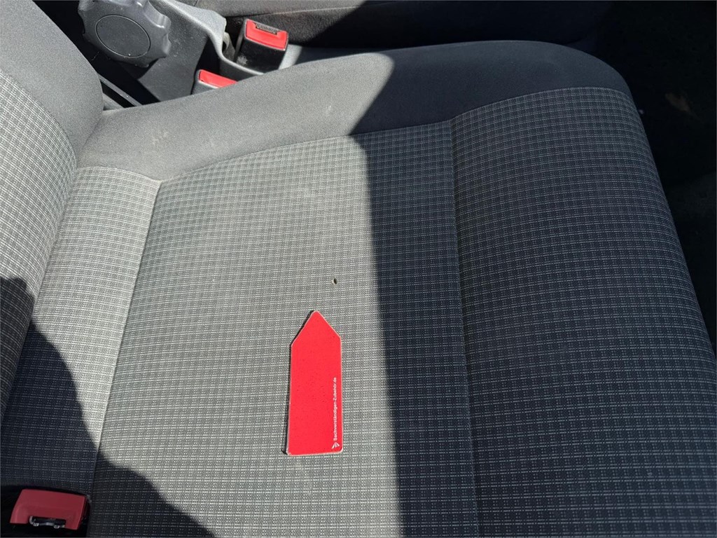 Foto 22 VW-TRANSPORTER COMBI 9 BATALLA CORTA 5LTY