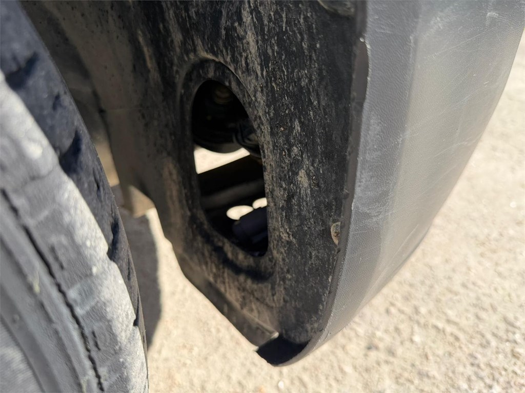 Foto 24 VW-TRANSPORTER COMBI 9 BATALLA CORTA 5LTY