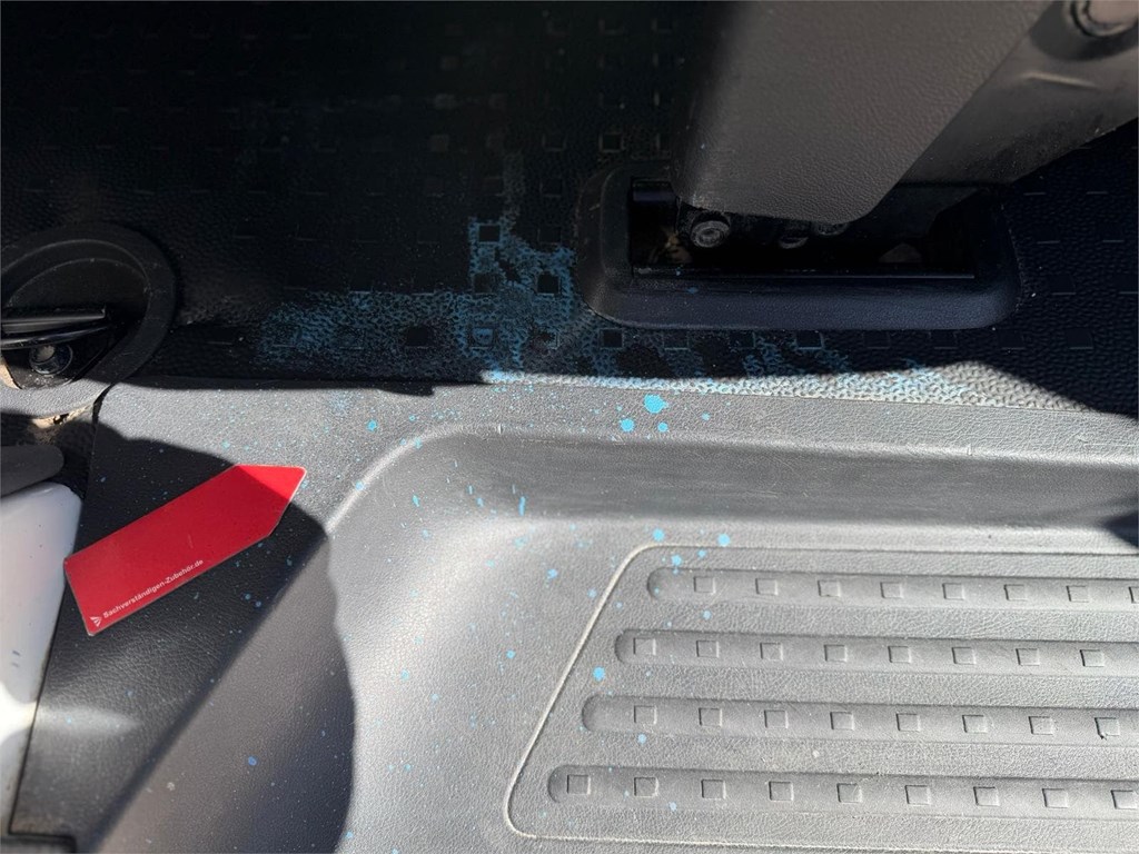 Foto 25 VW-TRANSPORTER COMBI 9 BATALLA CORTA 5LTY