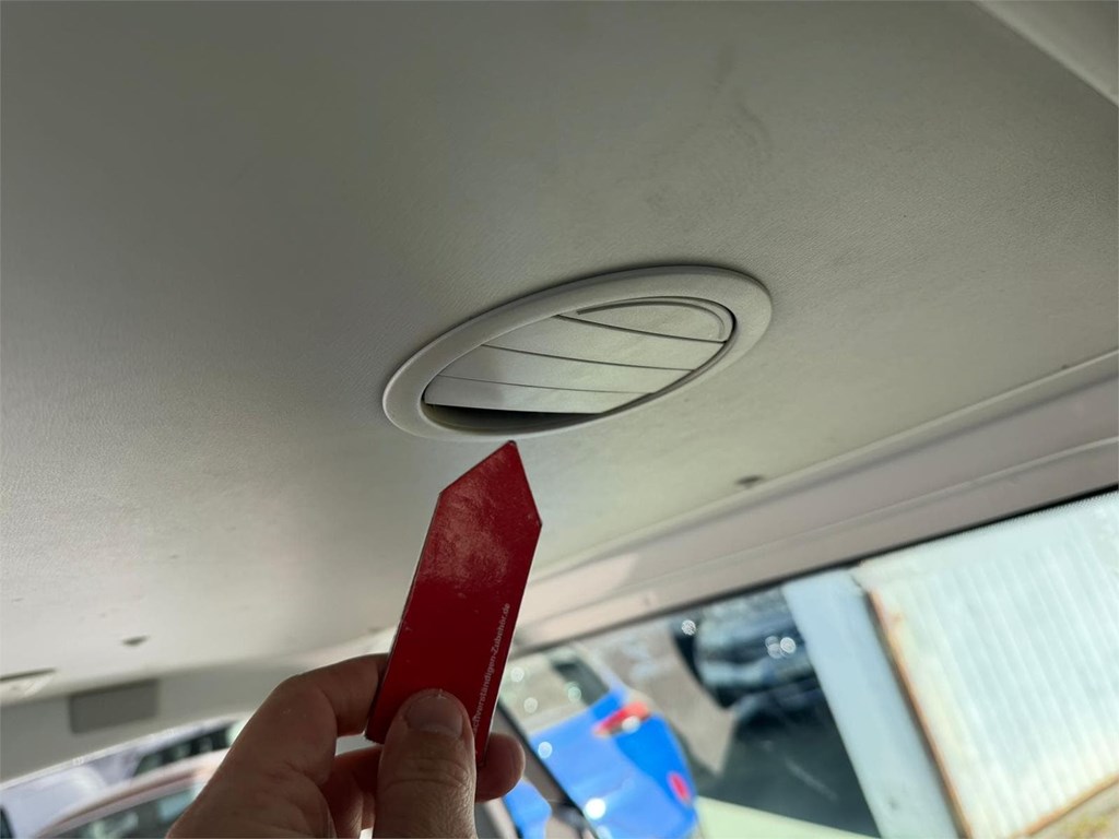 Foto 34 VW-TRANSPORTER COMBI 9 BATALLA CORTA 5LTY