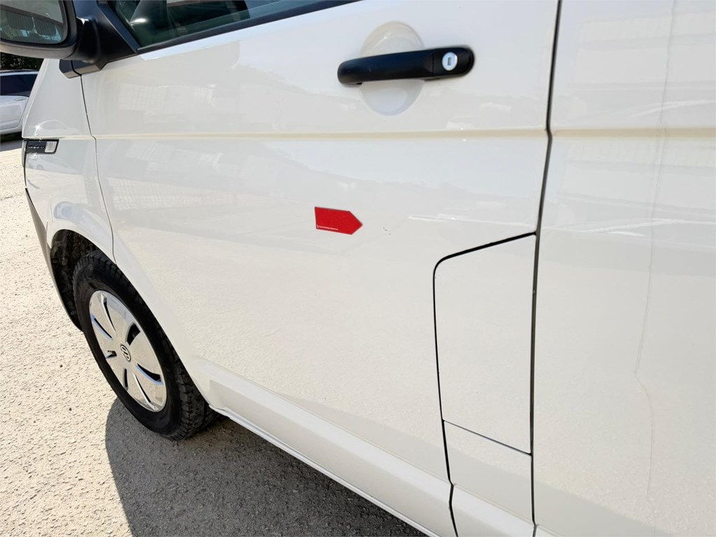 Foto 35 VW-TRANSPORTER COMBI 9 BATALLA CORTA 5LTY