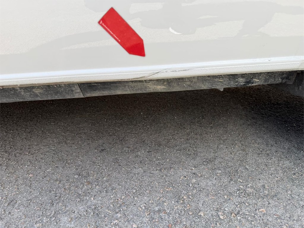 Foto 37 VW-TRANSPORTER COMBI 9 BATALLA CORTA 5LTY