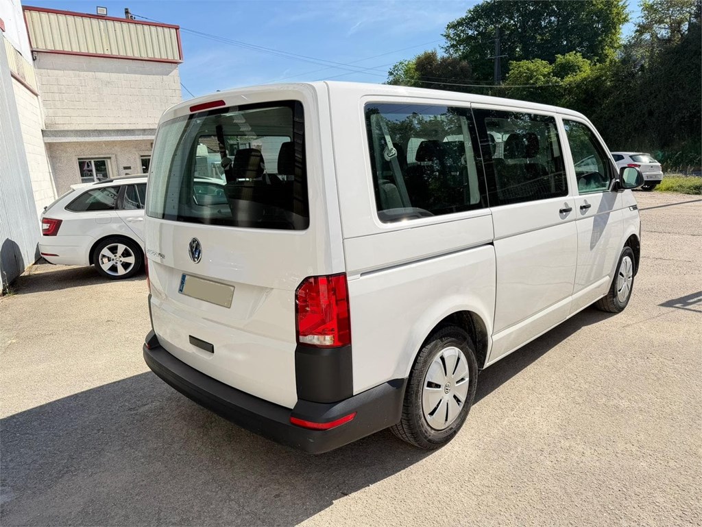 Foto 4 VW-TRANSPORTER COMBI 9 BATALLA CORTA 5LTY